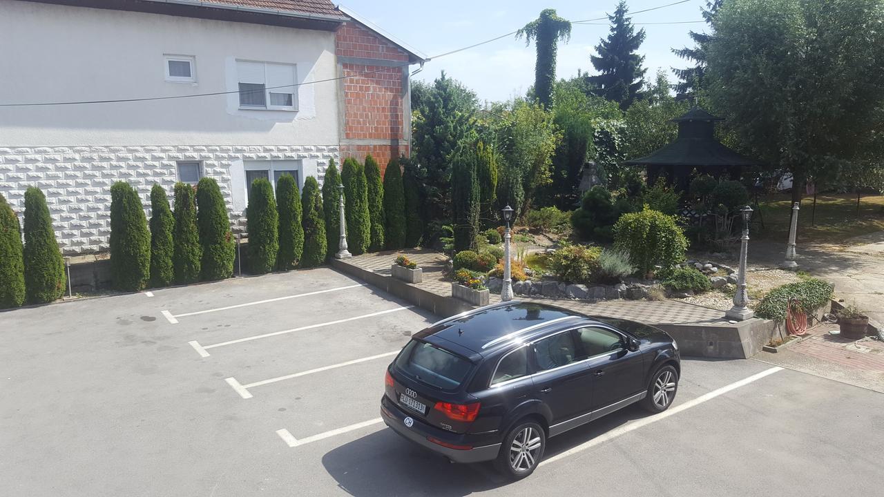 Bed and Breakfast Sobe Mrak Б'єловар Екстер'єр фото