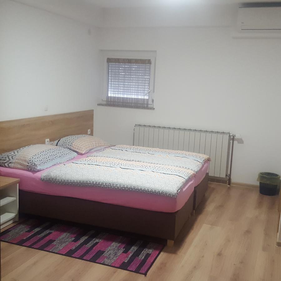 Bed and Breakfast Sobe Mrak Б'єловар Екстер'єр фото